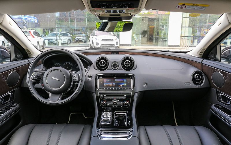 Jaguar Xj Interior Photos Of