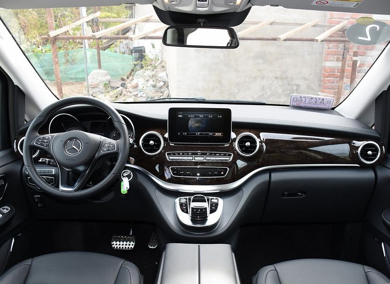 Mercedes Benz V Class Interior Photos Of