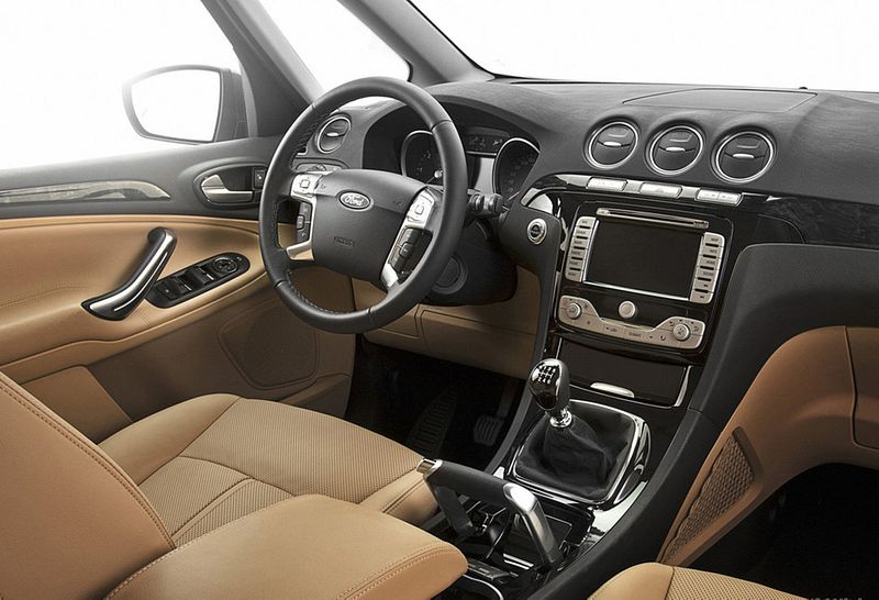 Ford Galaxy - Interior photos of.
