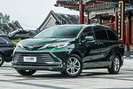 Toyota Sienna: Фото 1