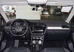 Volkswagen Tiguan L: Фото 1