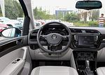 Volkswagen Touran: Фото 2