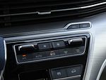 Roewe IMax8