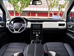Wuling Hongguang Plus: Фото 1